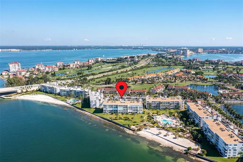 St Petersburg, FL 33715,6001 BAHIA DEL MAR CIR #427