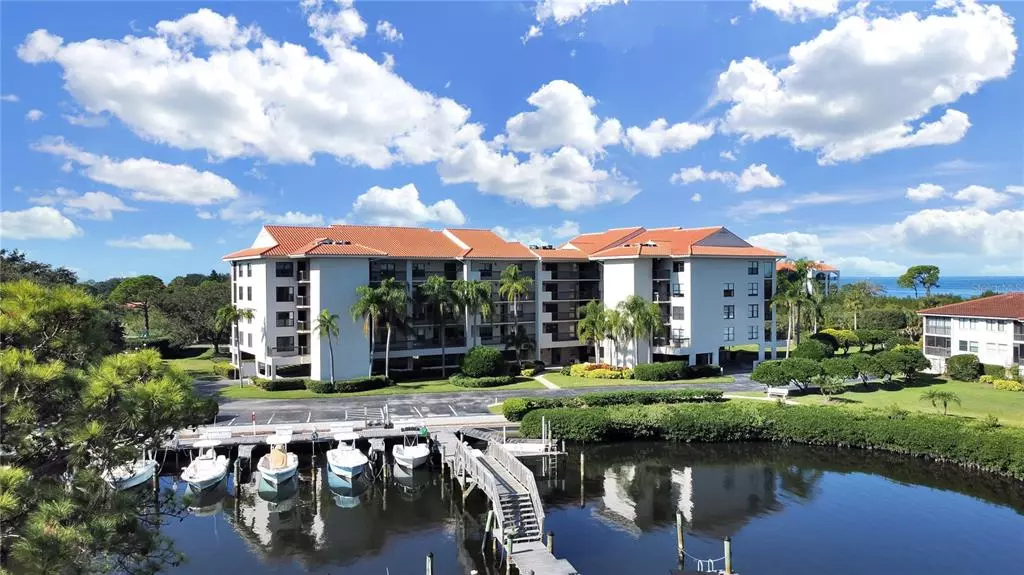 1806 MARINER DR #211, Tarpon Springs, FL 34689