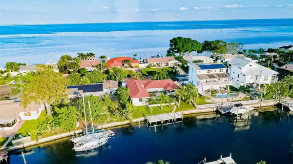 St Petersburg, FL 33705,3701 COQUINA KEY DR SE