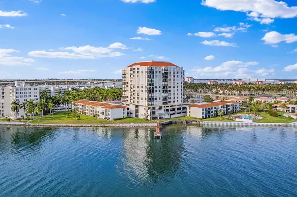 St Petersburg, FL 33715,6287 BAHIA DEL MAR CIR #1102