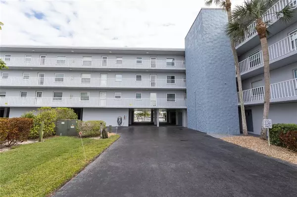 Tierra Verde, FL 33715,719 PINELLAS BAYWAY S #205