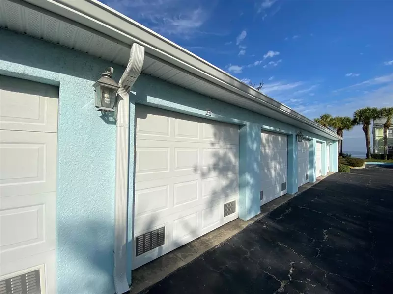 B10 COQUINA KEY DR SE #B-10, St Petersburg, FL 33705