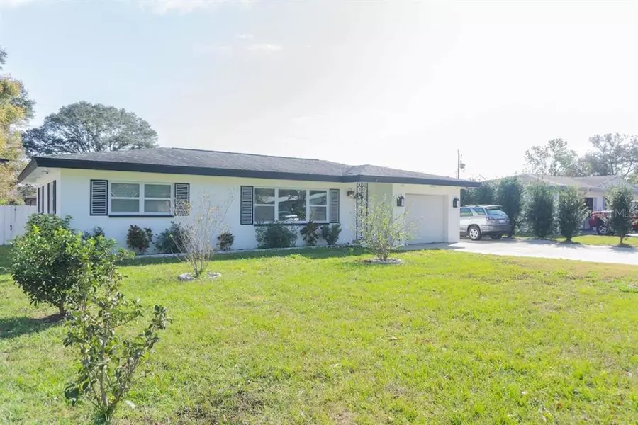 763 DEVILLE DR E, Largo, FL 33771