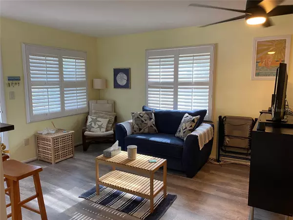 Largo, FL 33774,14531 WALSINGHAM RD #225