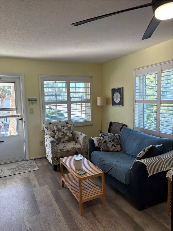 Largo, FL 33774,14531 WALSINGHAM RD #225