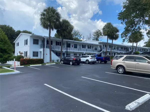 14531 WALSINGHAM RD #225, Largo, FL 33774