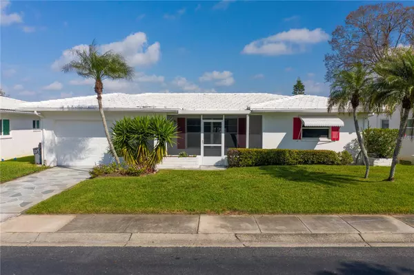 Pinellas Park, FL 33782,3645 100TH TER N #4