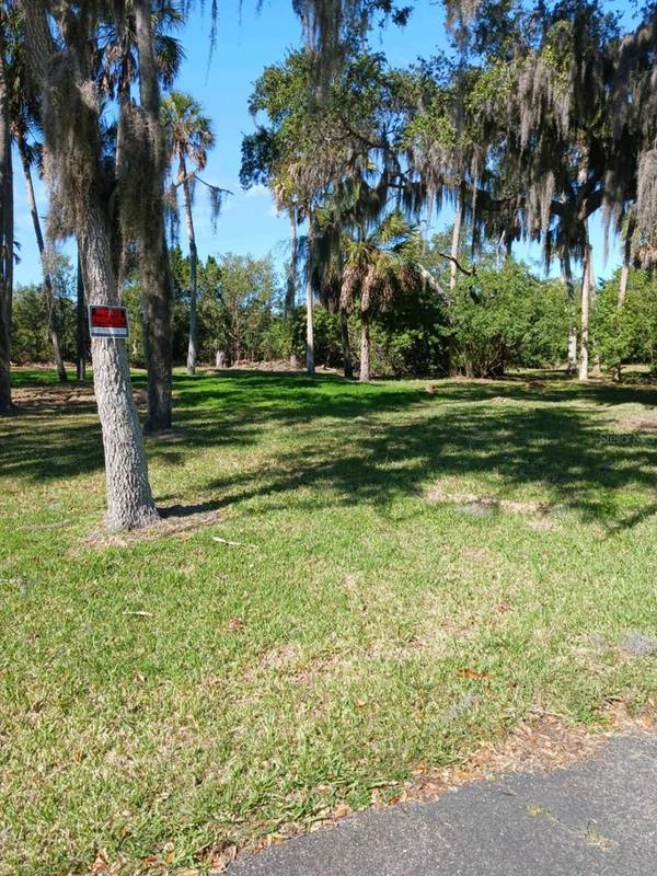 Port Richey, FL 34668,5353 TROPICAL WOODS CT