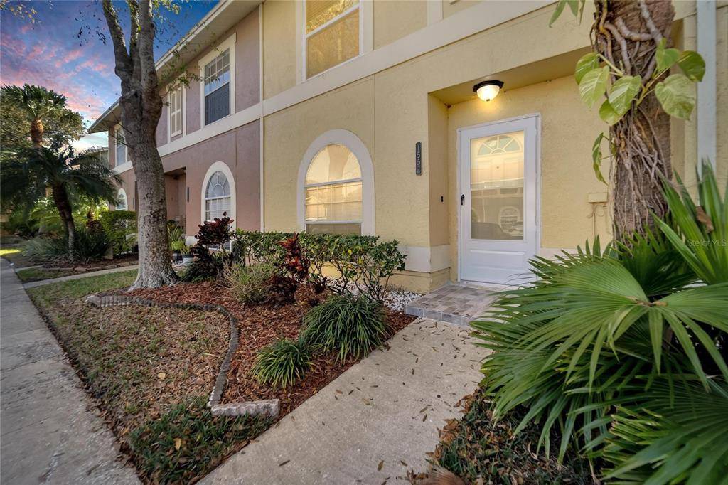 1552 CHATEAUX DE VILLE CT, Clearwater, FL 33764