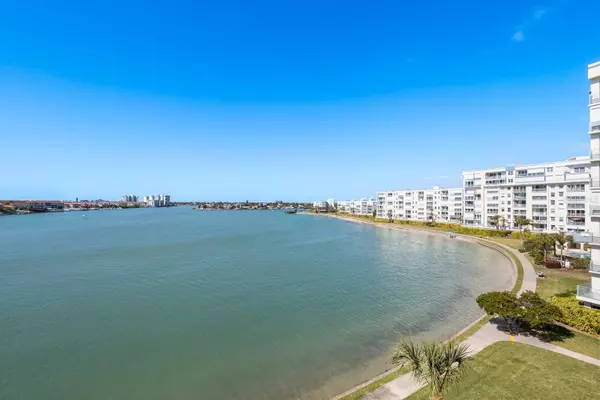 7922 SAILBOAT KEY BLVD S #406, South Pasadena, FL 33707