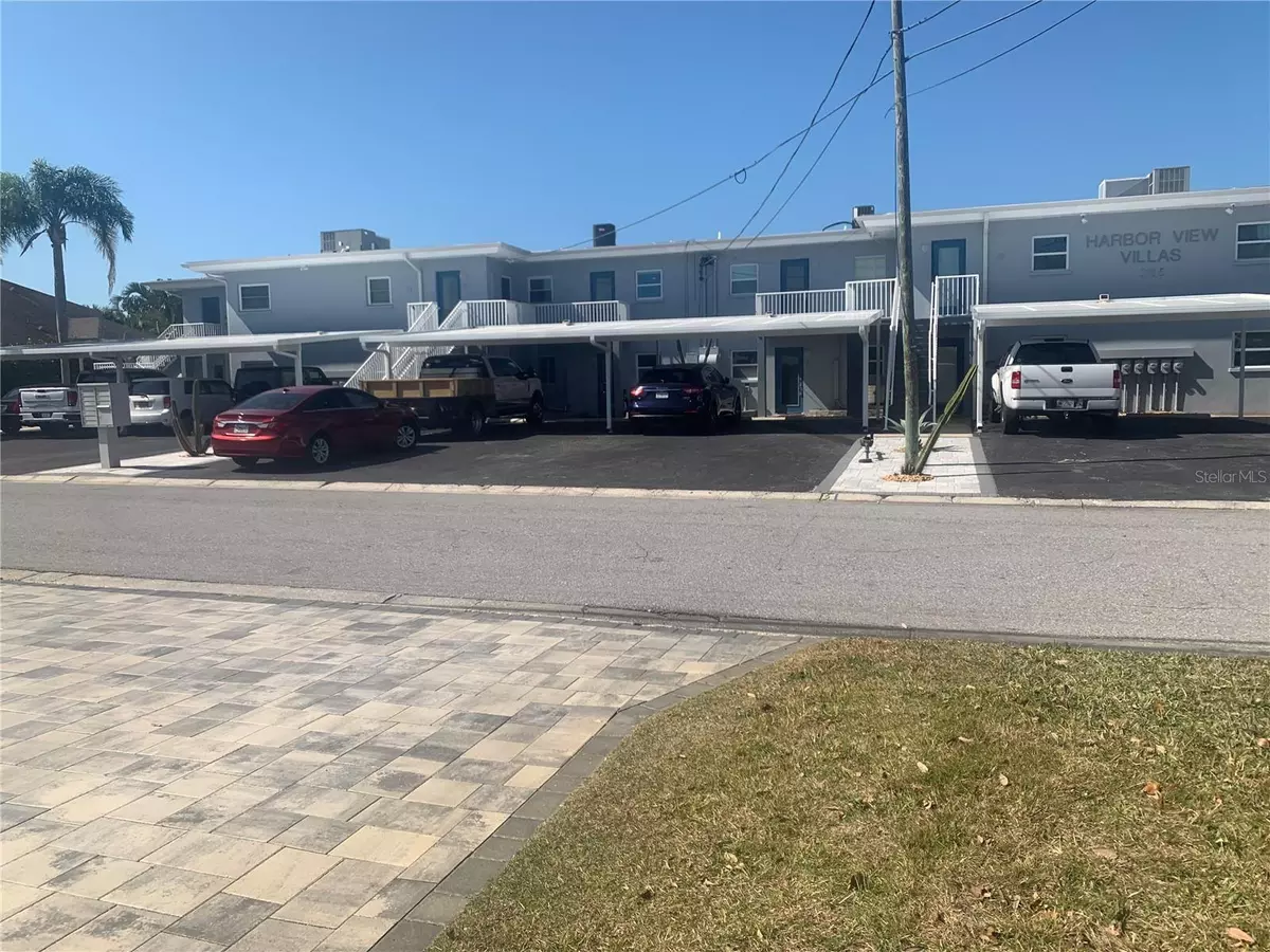 Dunedin, FL 34698,2186 EDYTHE DR #8