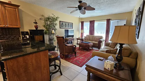 Holiday, FL 34691,4331 TAHITIAN GARDENS CIR #F