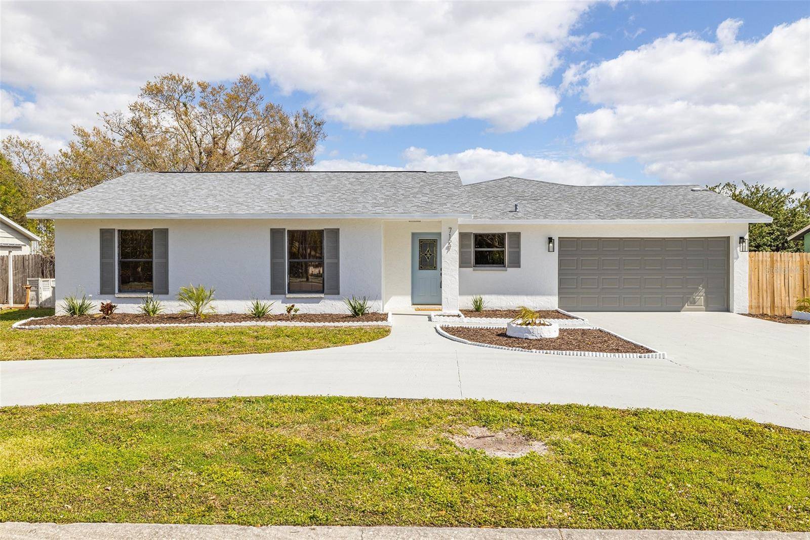 7127 13TH ST E, Sarasota, FL 34243