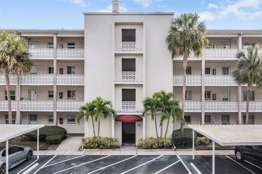 1524 LAKEVIEW RD #204, Clearwater, FL 33756