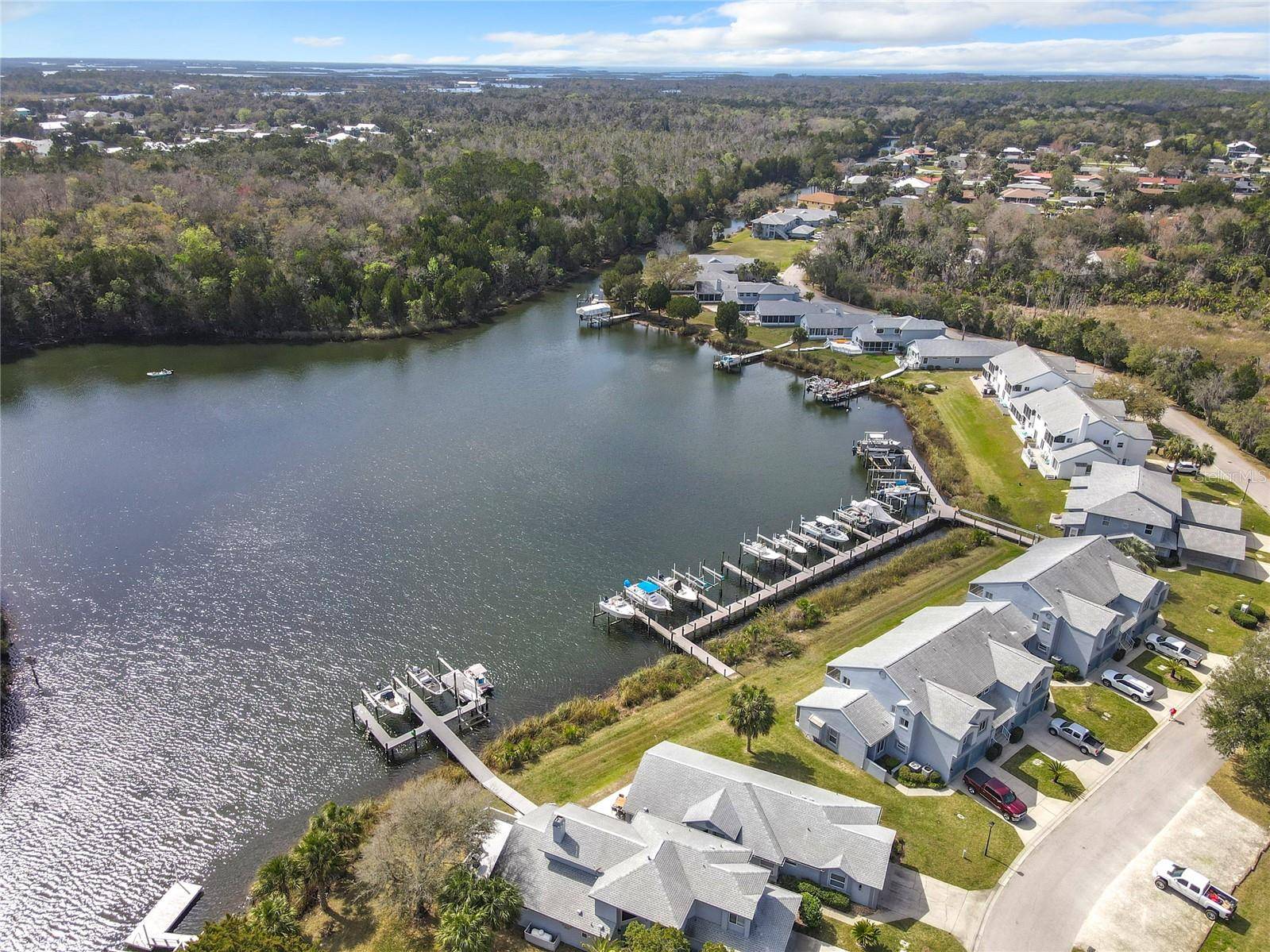11134 W COVE HARBOR DR, Crystal River, FL 34428