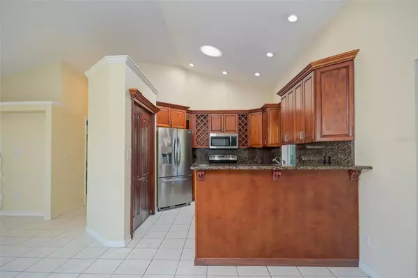 Naples, FL 34112,4205 MOLOKAI DR #2