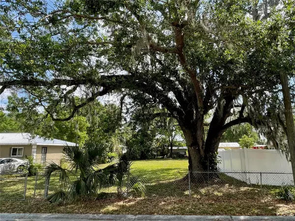 1013 13TH ST E,  Bradenton,  FL 34208
