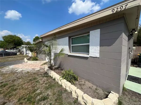 Seminole, FL 33777,9297 84TH ST