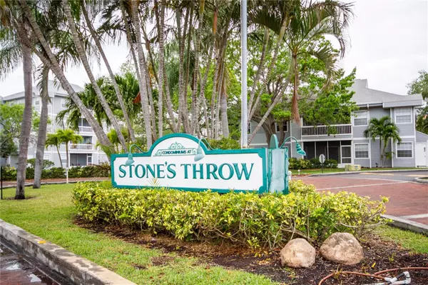 St Petersburg, FL 33710,6924 STONES THROW CIR N #8104