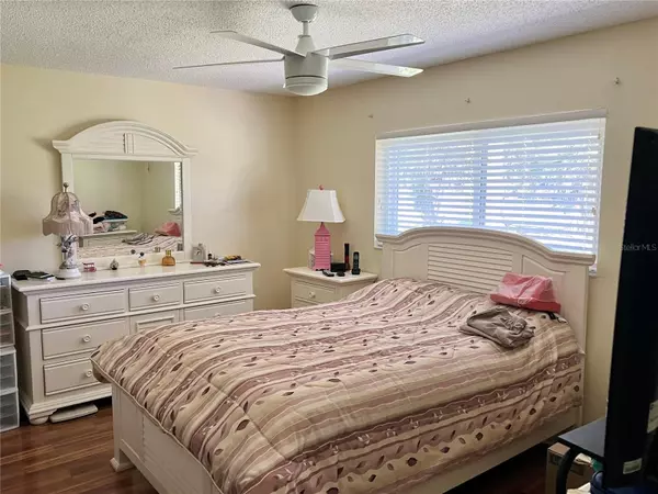 Clearwater, FL 33763,2521 OAKLEAF LN #28B