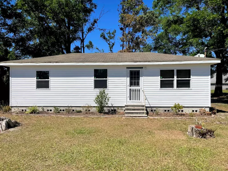 15 6TH ST SE, Fort Meade, FL 33841