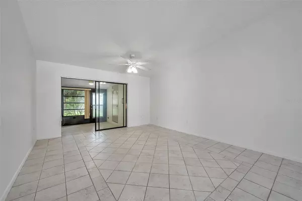 Tarpon Springs, FL 34688,1375 PINE GLEN LN #E