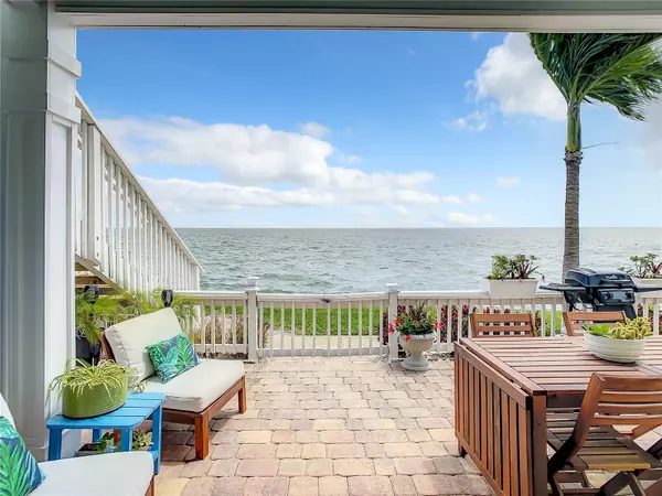 St Petersburg, FL 33705,4890 COQUINA KEY DR SE #B