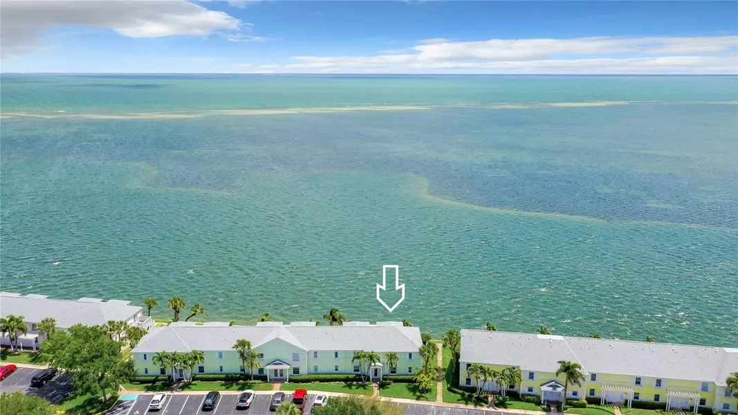 4890 COQUINA KEY DR SE #B, St Petersburg, FL 33705