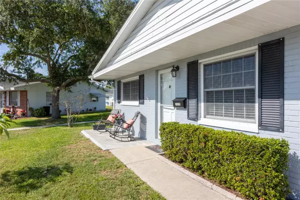 Pinellas Park, FL 33782,10008 DAFFODIL ST N #186