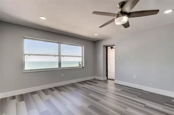 Clearwater, FL 33767,1270 GULF BLVD #1704