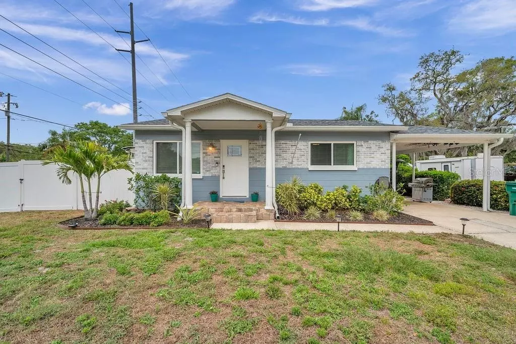 Clearwater, FL 33763,2200 CAPRI DR