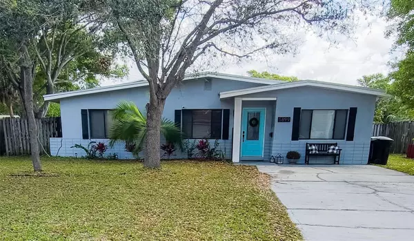 5899 12TH WAY N, Saint Petersburg, FL 33703