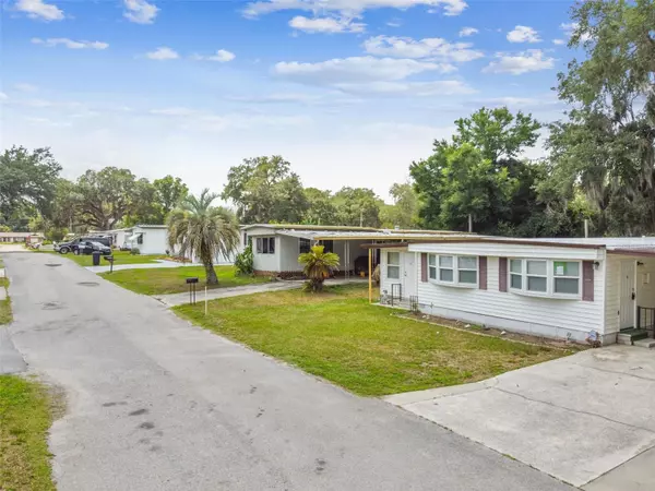 Zephyrhills, FL 33542,5103 LITTLE LAKE CT