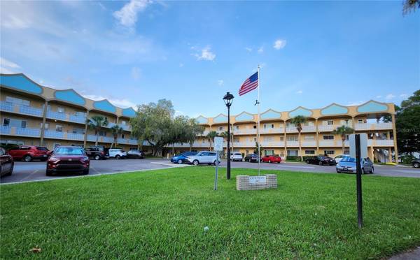 2467 FINLANDIA LN #45, Clearwater, FL 33763