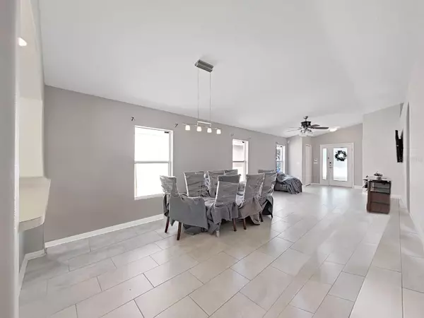 Ruskin, FL 33573,15417 SHOAL HAVEN PL