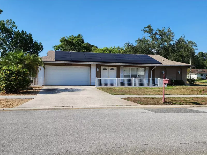 2409 LIGHTHOUSE DR, Palm Harbor, FL 34685