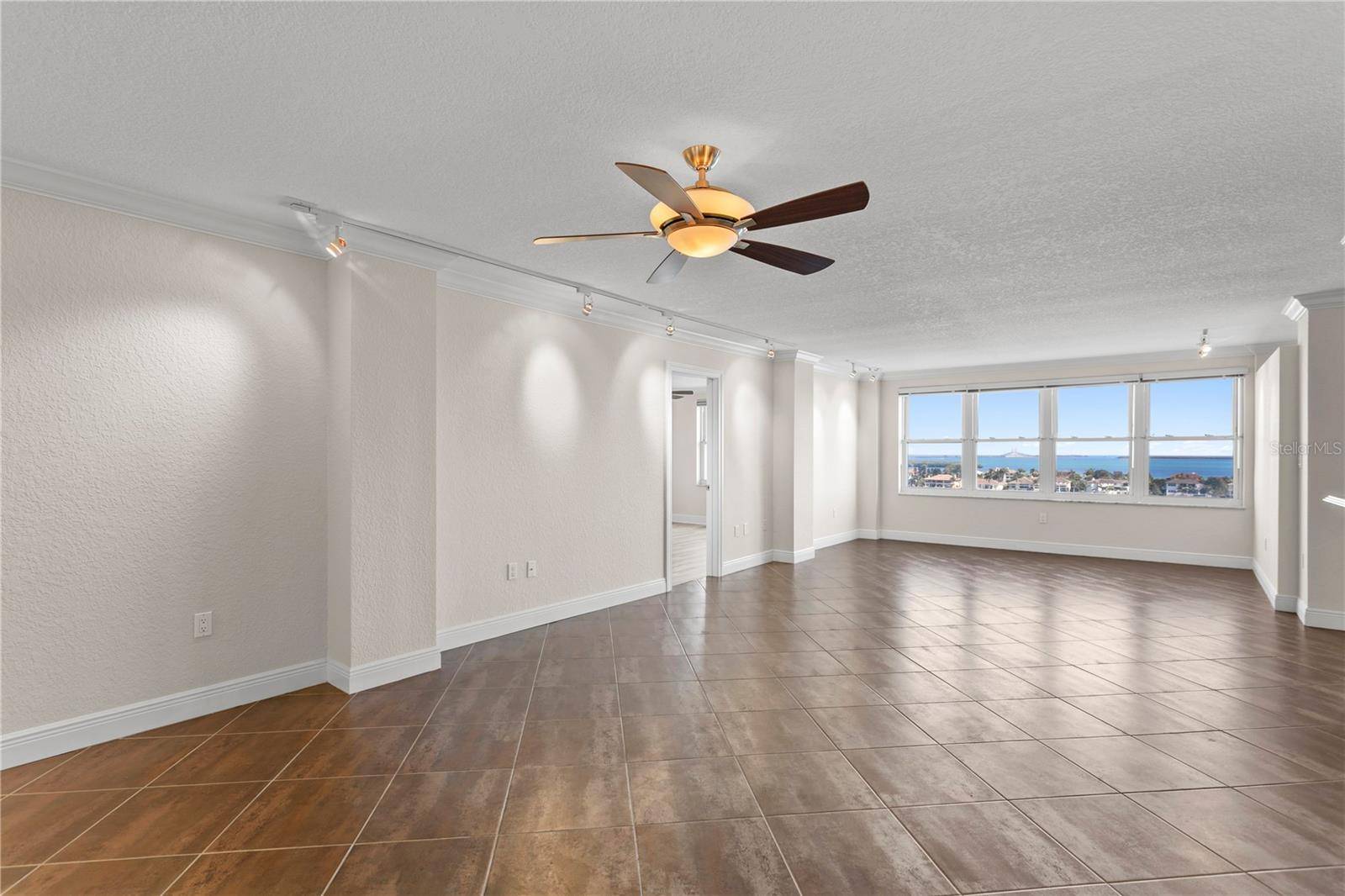 St Petersburg, FL 33715,5200 BRITTANY DR S #4-1102