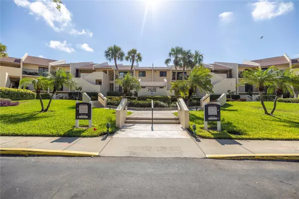 St Petersburg, FL 33711,7520 SUNSHINE SKYWAY LN S #T18 furnished