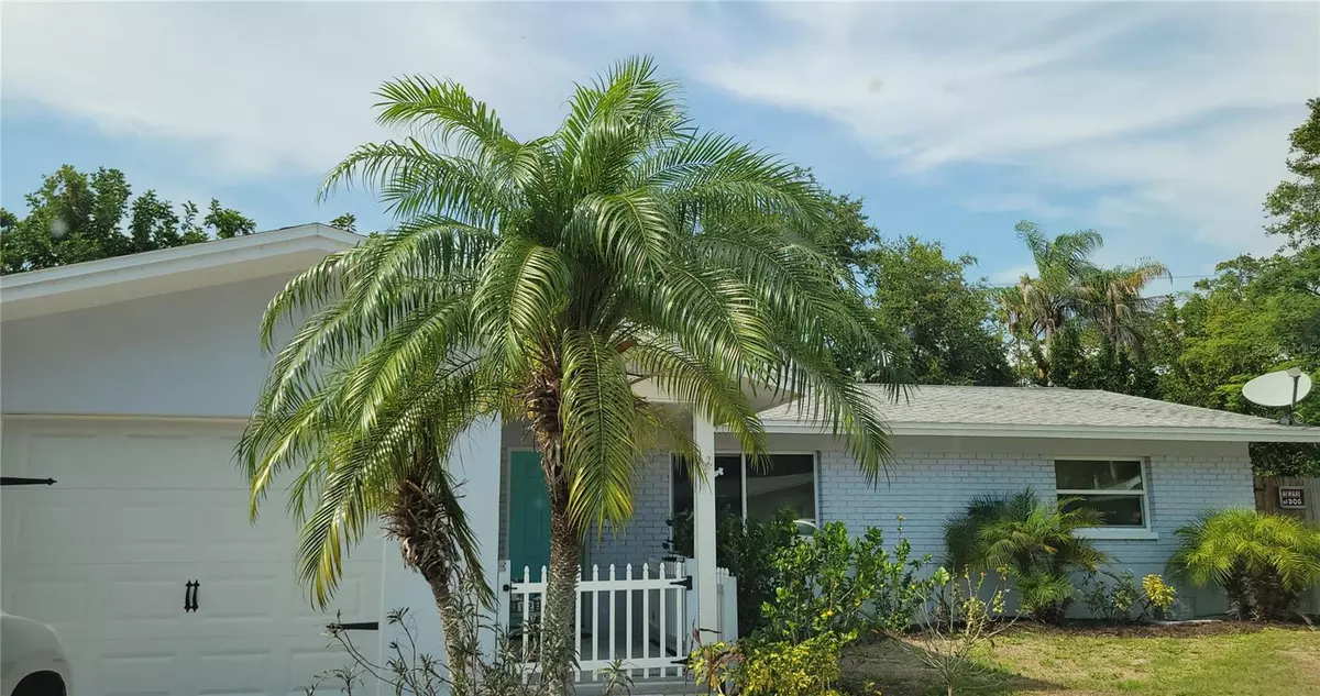 Clearwater, FL 33763,2296 CAPRI DR