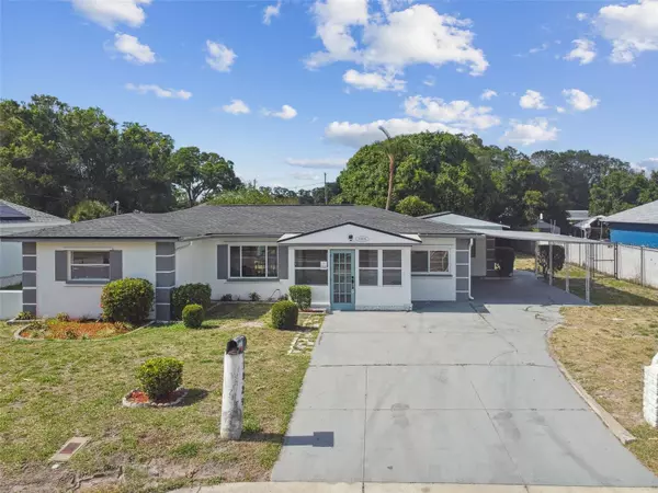 1325 GOODEN XING, Seminole, FL 33778