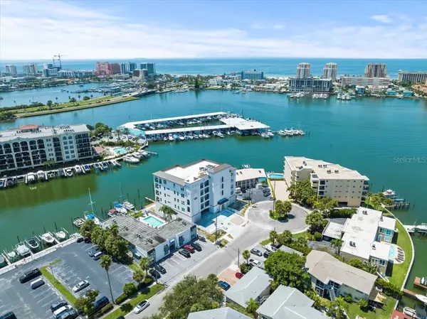 211 DOLPHIN PT #201, Clearwater, FL 33767