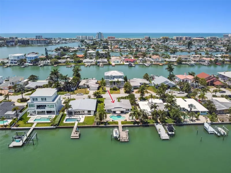 11265 6TH ST E, Treasure Island, FL 33706