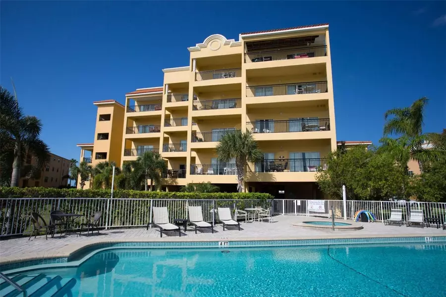 10315 GULF BLVD #210, Treasure Island, FL 33706