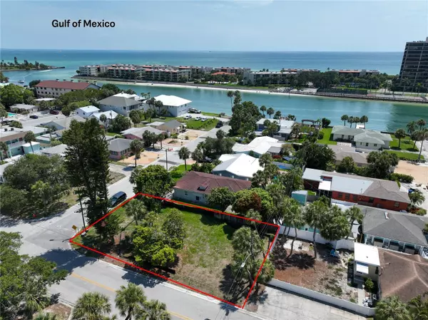 601 77TH AVE, St Pete Beach, FL 33706