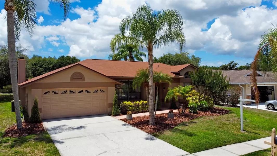 532 WATERFORD CIR W, Tarpon Springs, FL 34688