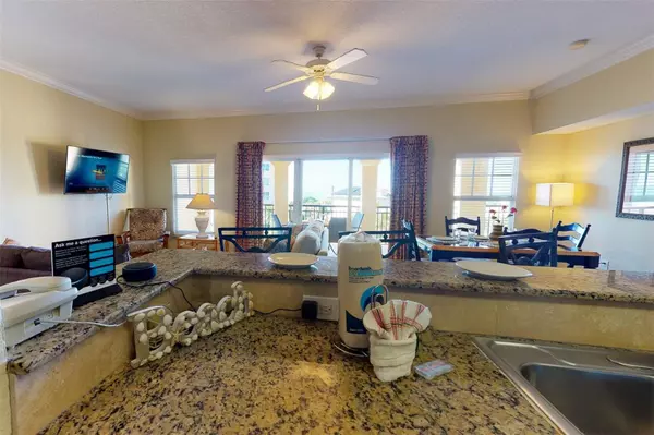 Treasure Island, FL 33706,10315 GULF BLVD #303