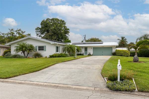 1256 TAYLOR AVE, Dunedin, FL 34698