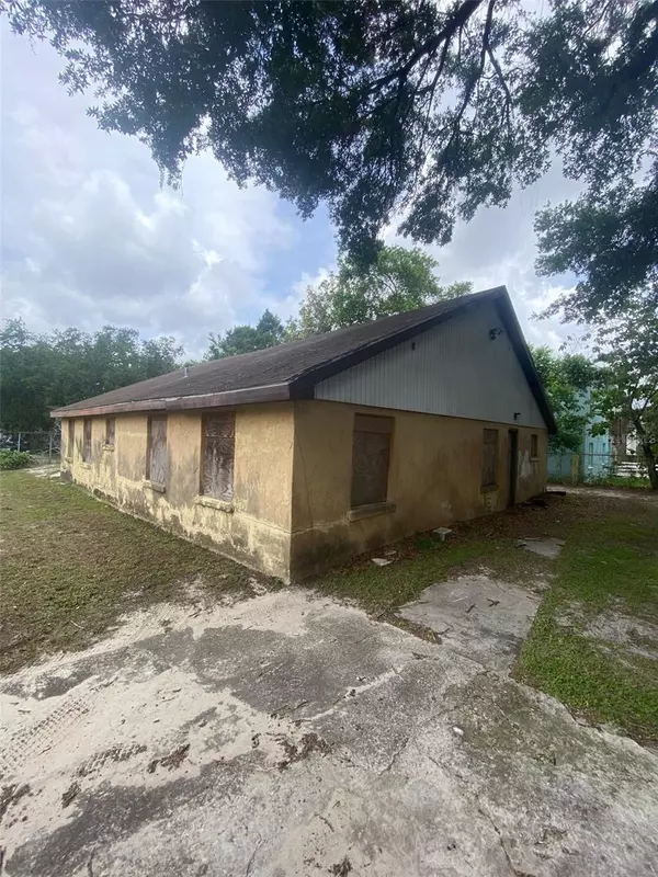 Tampa, FL 33604,8421 N 39TH ST