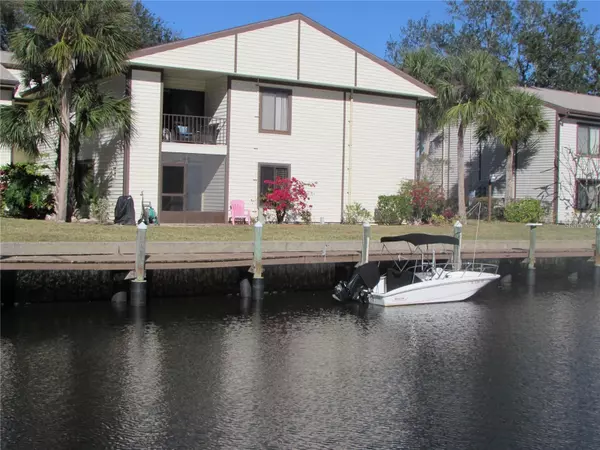 Tarpon Springs, FL 34689,348 MOORINGS COVE DR #348