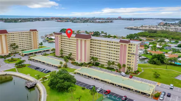 4725 COVE CIR #903, Madeira Beach, FL 33708